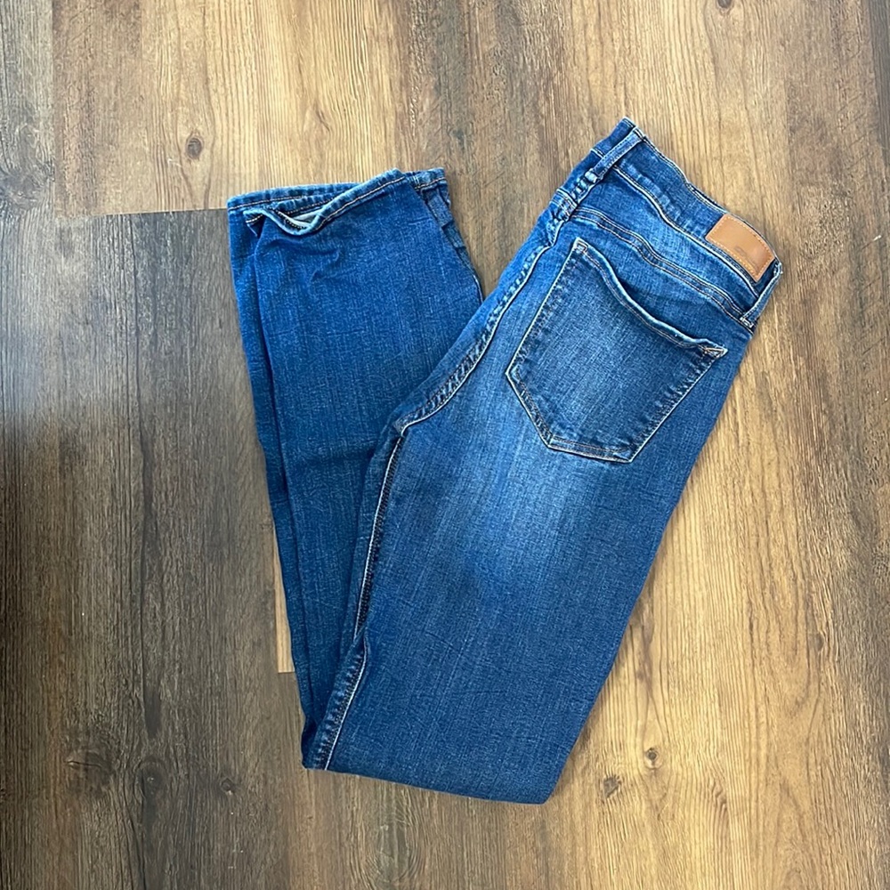 Mid rise straight leg jeans